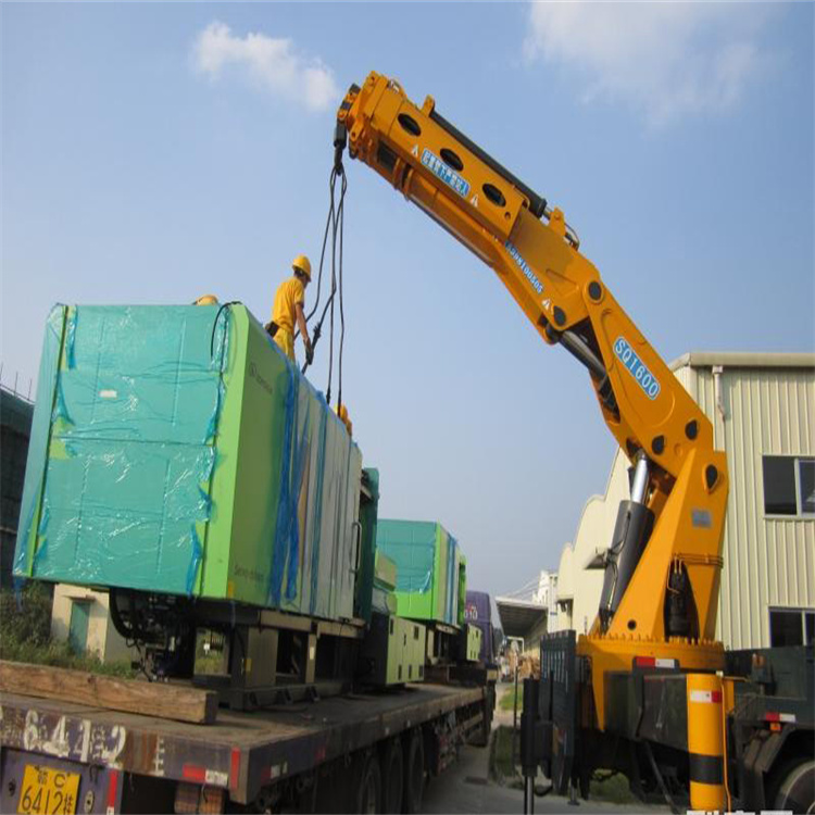 怀柔吊车出租的安全防范常识