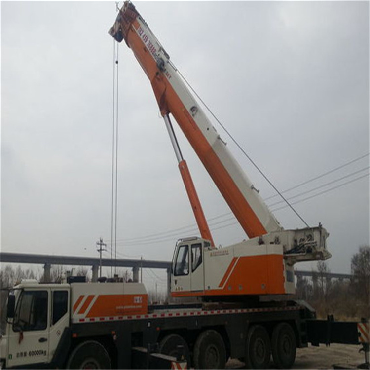 怀柔吊车租赁如何选？吊大货车作业流程、价格因素全解析